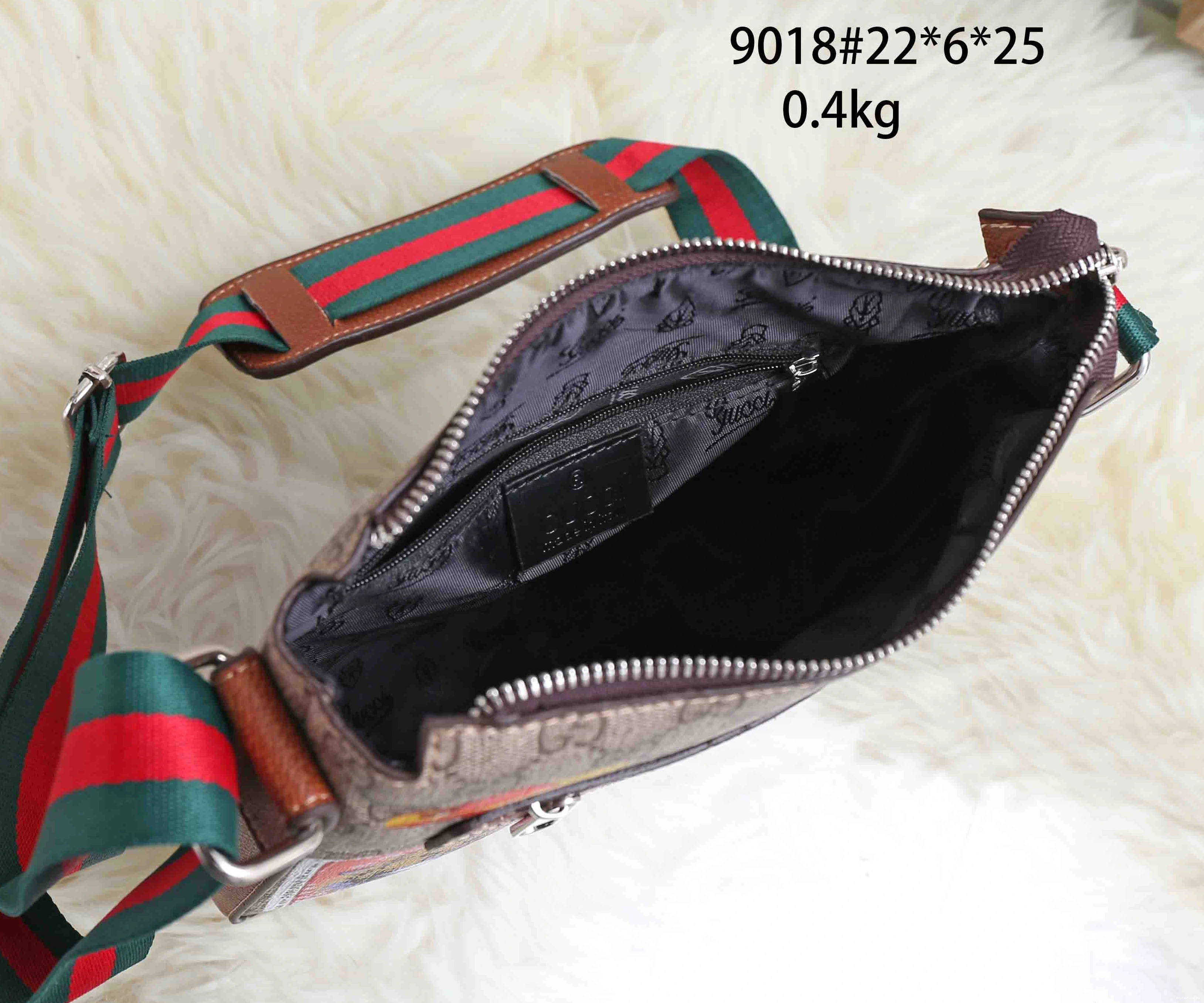 5956 Lightweight Bags Gucci Men For Messenger 1116